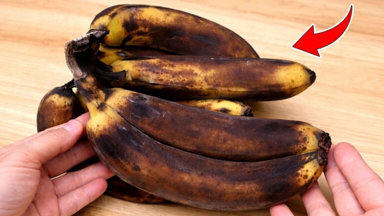 This simple trick transforms rotten bananas into a powerful gardening secret…