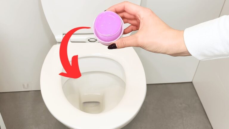 5 Easy Hacks to Make Your Bathroom Smell Amazing Effortlessly!